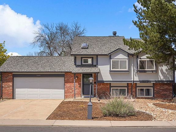 2nd image of 2460 Sunset Dr
