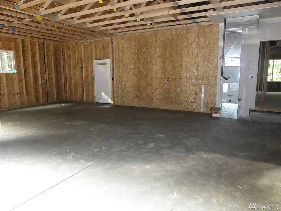 2nd image of 3444 SE Soholt Ln