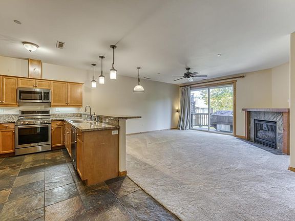 2nd image of 11420 Dolomite Way APT 6)