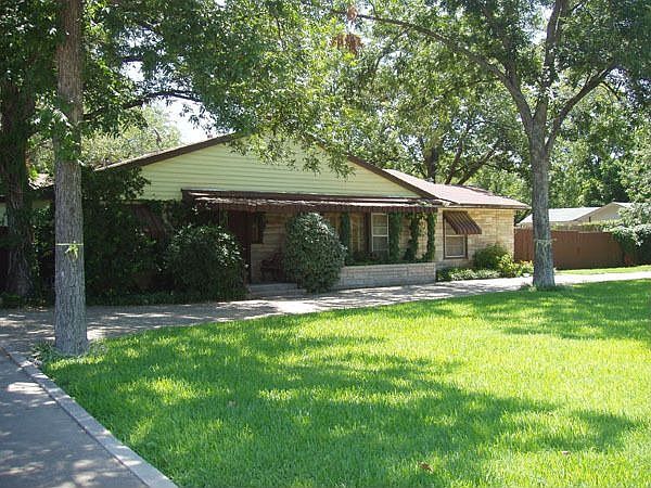 Front view 124 Koldin Lane