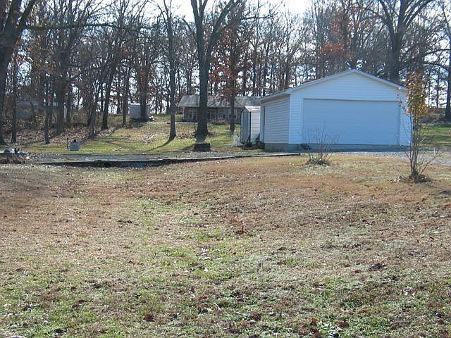 Detached Garage