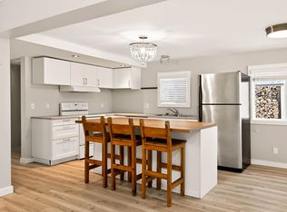 1413 Sunshine Coast Hwy, Sunshine Coast, BC V0N 1V5
