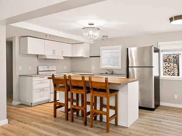1413 Sunshine Coast Hwy #27, Sunshine Coast, BC V0N 1V5