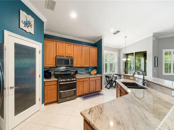 1630 Tarpon Bay DR S #201, NAPLES, FL 34119