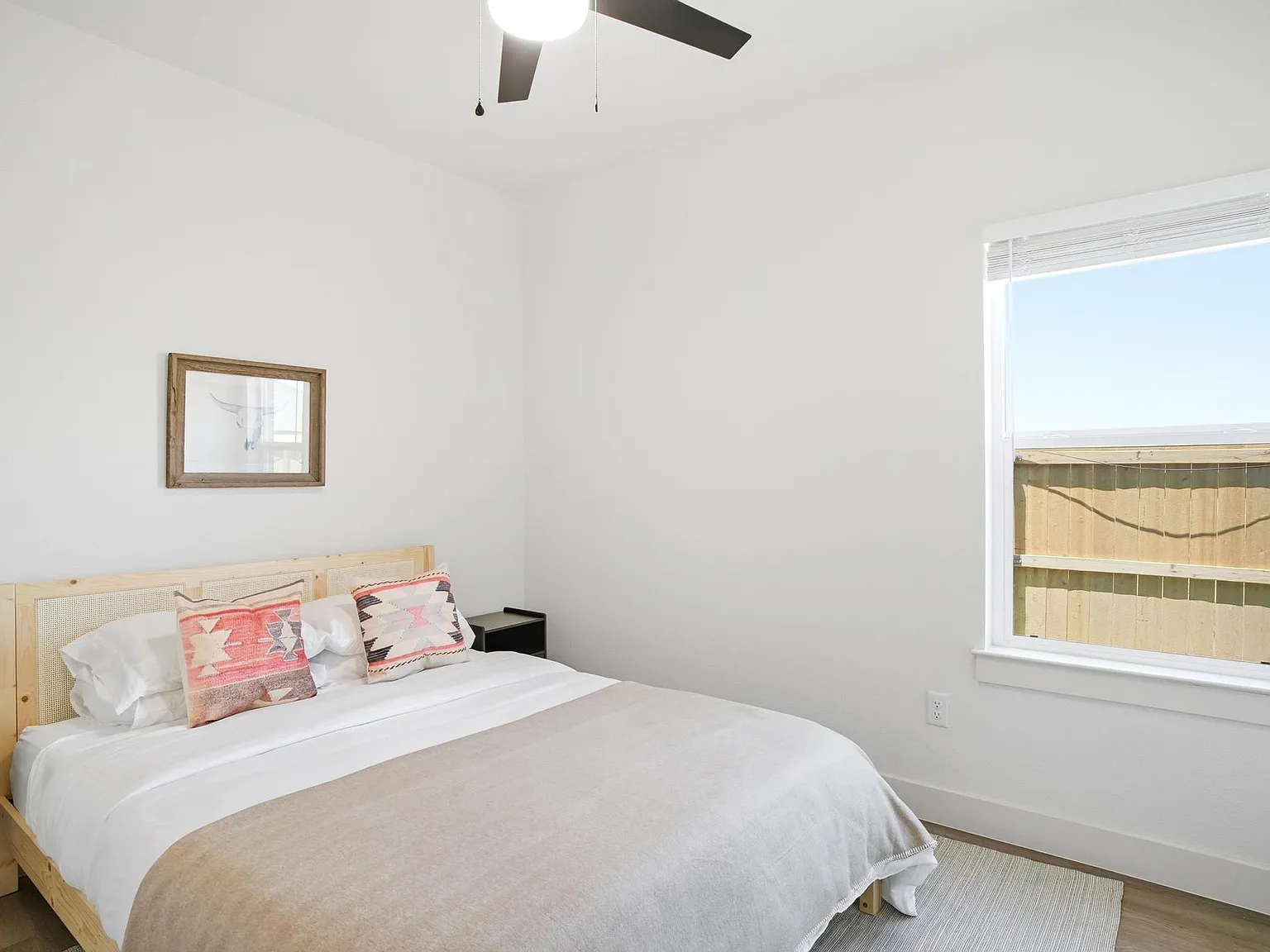 3 bed, 1418 sqft, $5,000 — Photo 4