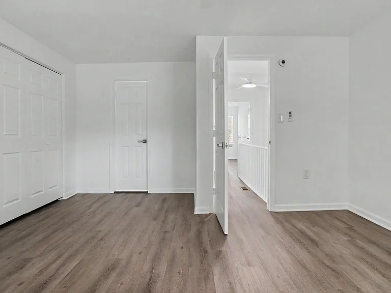 1028 Kenyon St NW — Photo 15