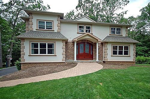 1st image of 211 Smull Ave
