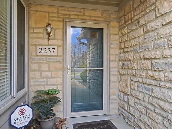 5th image of 2237 Ravine Woods Dr