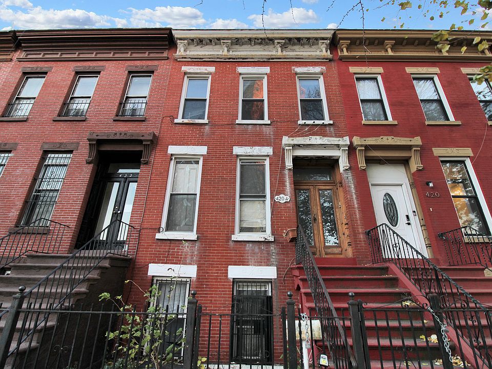 1st image of 420A Kosciuszko St