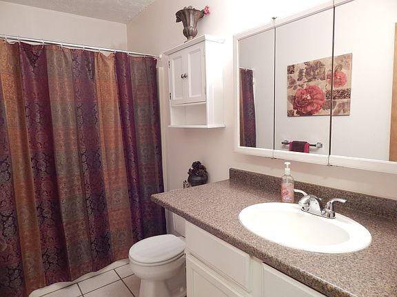 3rd image of 410 Sciota St