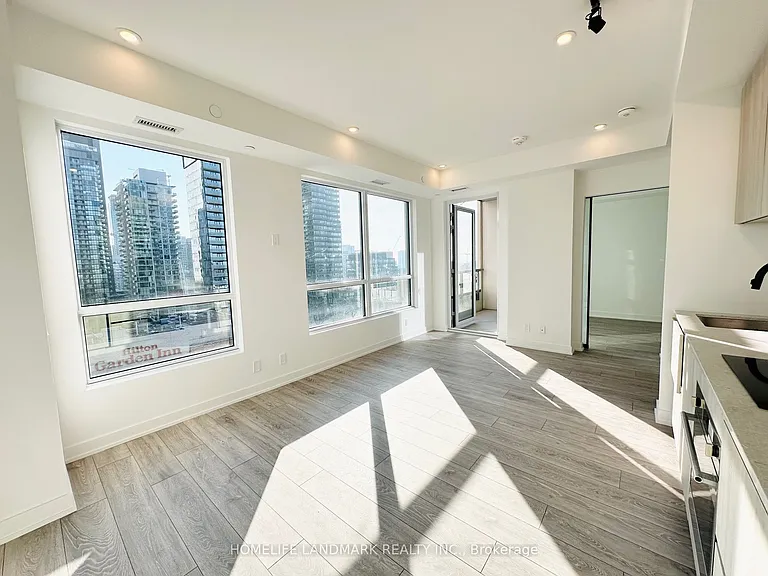 108 Peter St #2106 — Photo 7