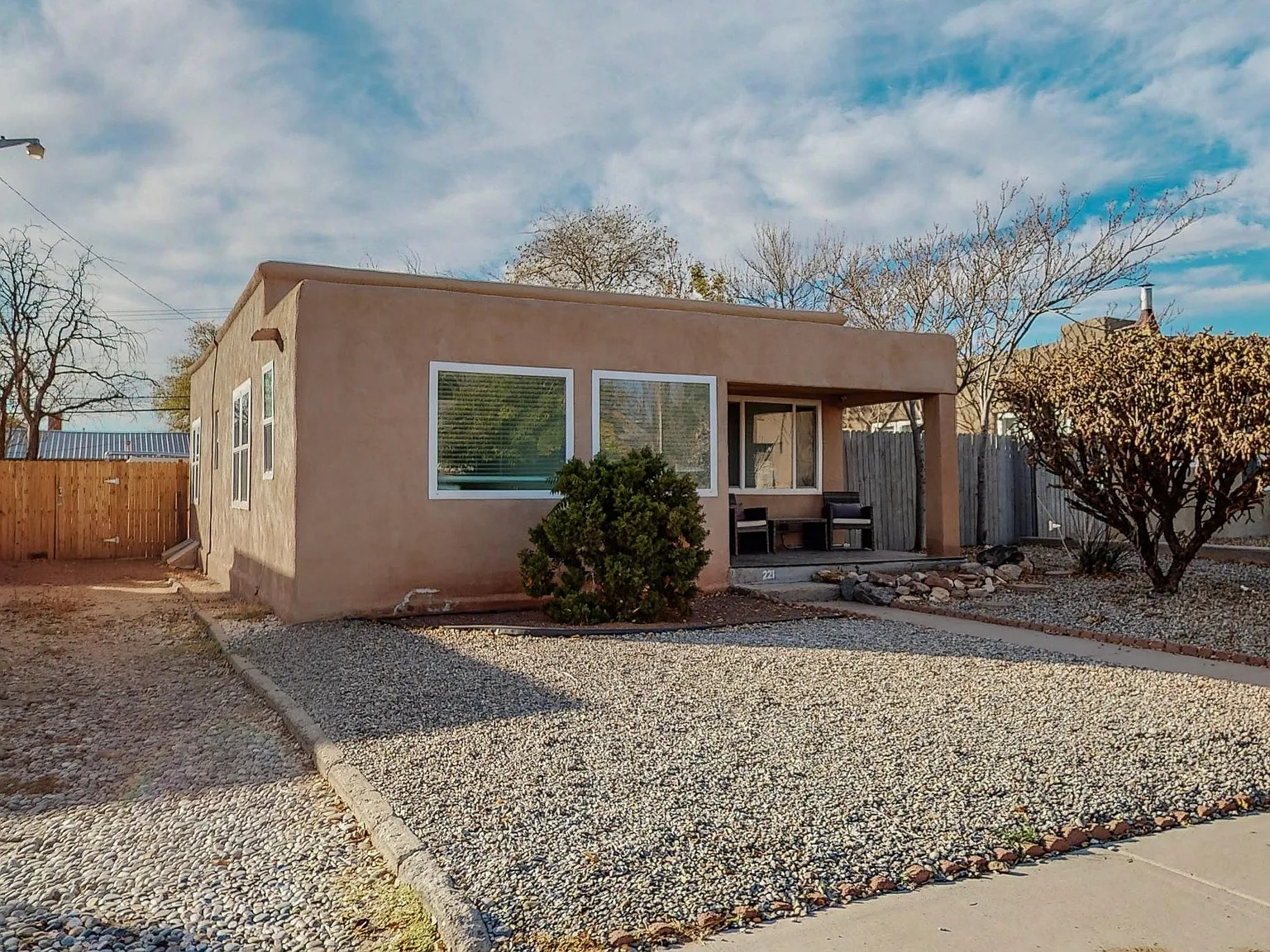 2 bed, 1000 sqft, $2,400 — Photo 4