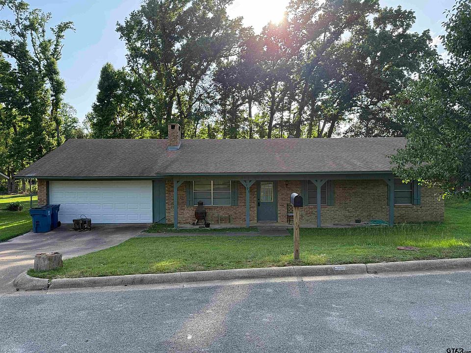 1st image of 203 N Paradise Dr