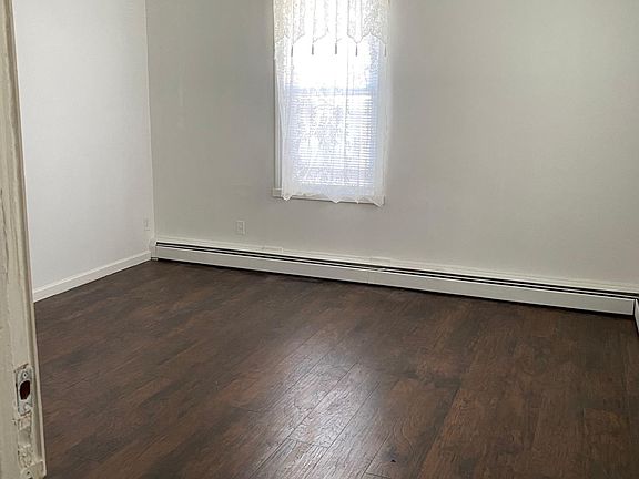 4th image of 114 Ford St APT 1
