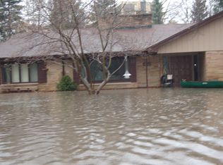 440 Forest Trl, Oak Brook, IL 60523