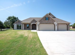 3428 E 426 Rd, Oologah, OK 74053
