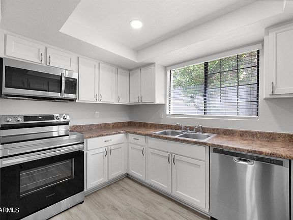 4th image of 15402 N 28th St Unit 121