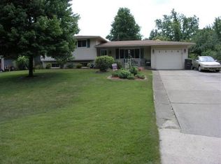 2318 Parkcrest Dr, Fort Wayne, IN