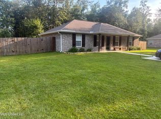 820 Mitchell St, Picayune, MS 39466