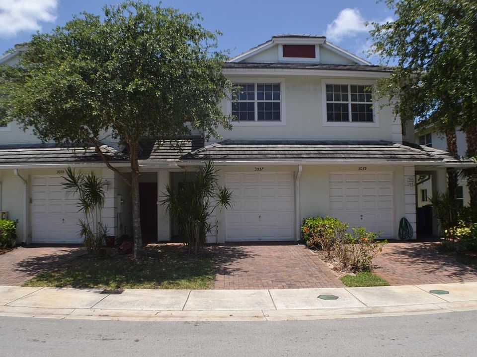 Exterior 1