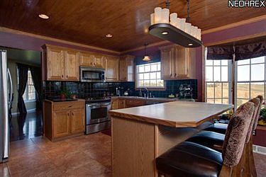 5th image of 38358 Vincent Ln