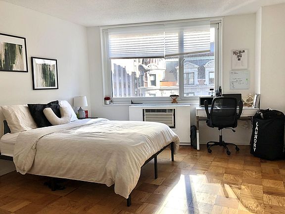 5th image of 230 W 55th St APT 15E