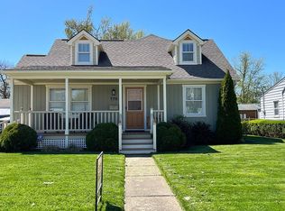 778 Warwick Dr, Sheffield Lake, OH 44054
