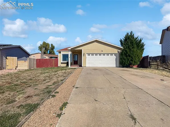 105 Patchwork Ct, Fountain, CO 80817