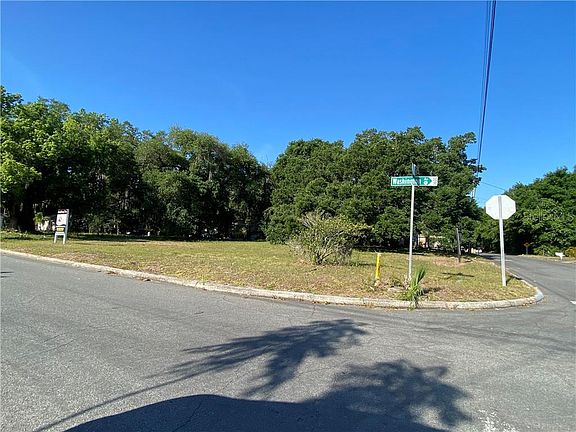 3rd image of 522 McEachern St