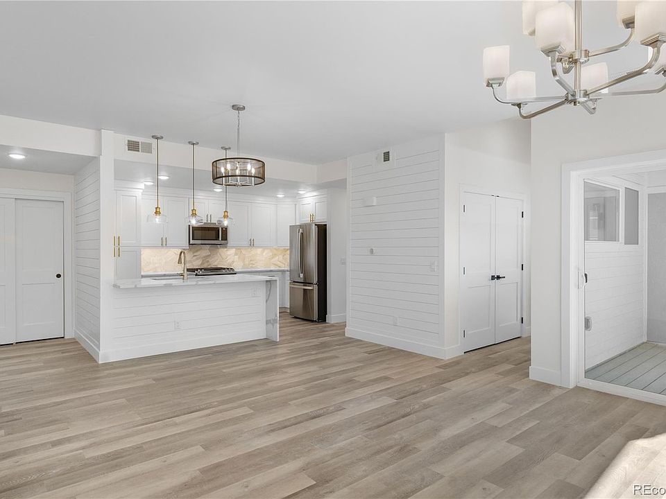 1st image of 1308 SNOWBERRY Lane #304