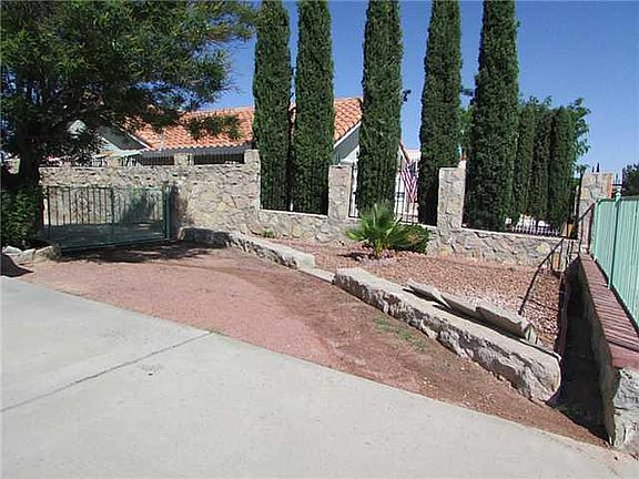 3rd image of 133 Augusta Dr