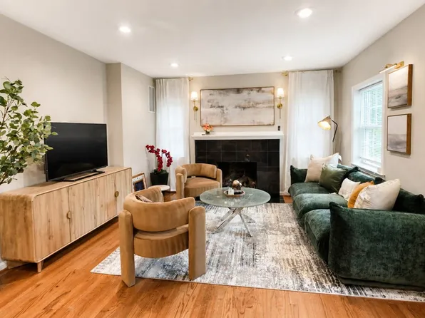 2757 Greenway Blvd, Falls Church, VA