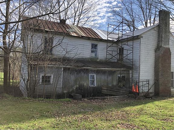 3rd image of 433 Crossroads Dr