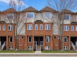 1350 Guthrie St, Ottawa, ON K2H1G8