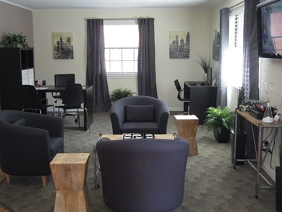 4th image of 1544 University Woods Pl