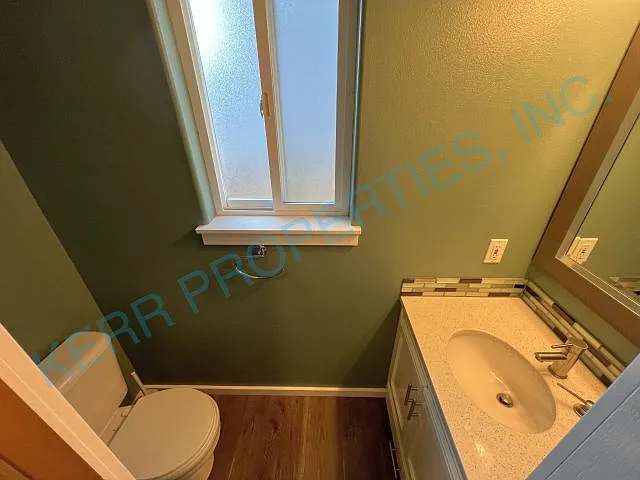 39895 Evans St — Photo 10