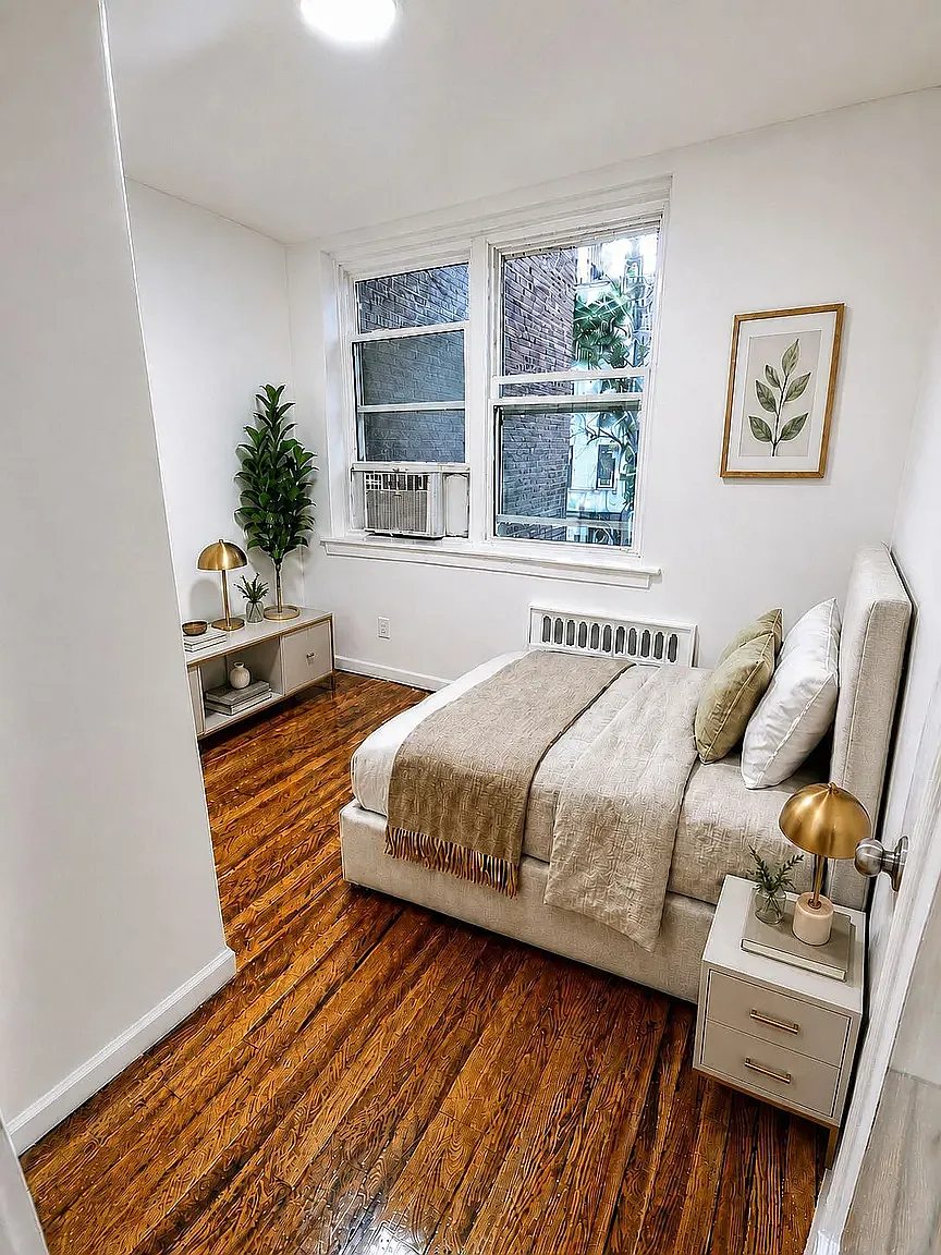 220 East 49th Street — Photo 2