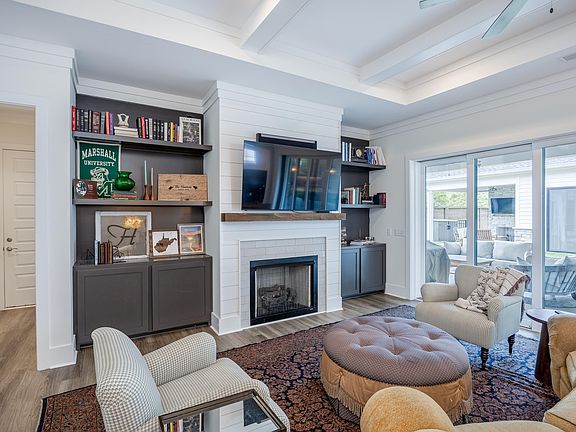 5th image of 1067 Arbor Stroll Way
