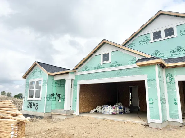 3848 Highbury Dr #19, Grandville, MI 49418