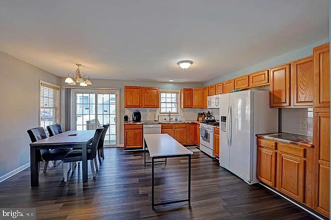 110 Fox Dale Rd — Photo 14