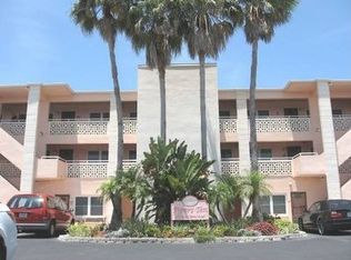 423 S Paula Dr #203, Dunedin, FL 34698