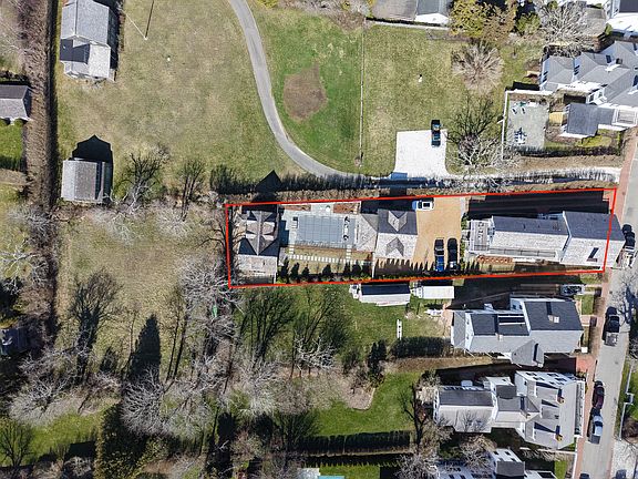4th image of 114 N Water St