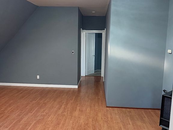 5th image of 2 Rockland St #3