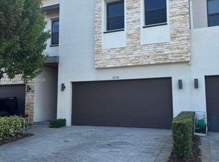 8058 NW 105th Ct, Doral, FL 33178