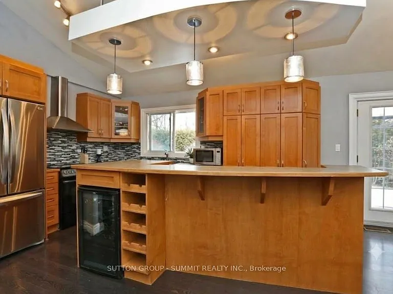 1065 Bomorda Dr — Photo 4