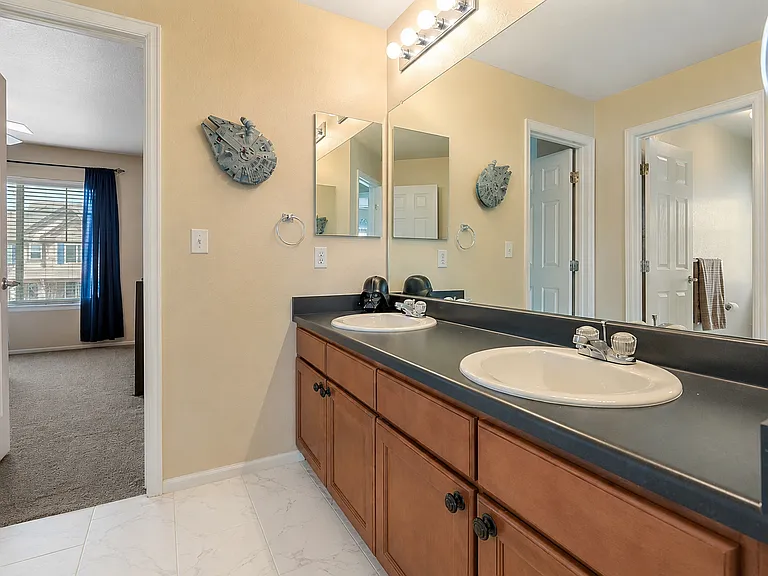 2143 Broadleaf Loop — Photo 14