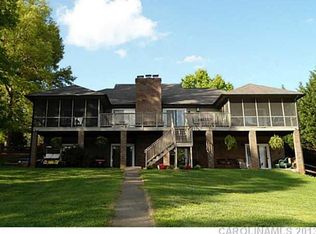 122 Harbor Point Dr, Cherryville, NC 28021