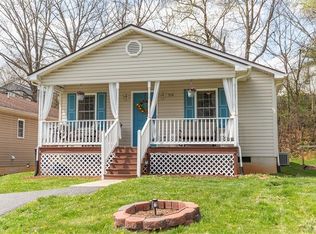 518 A St, Staunton, VA 24401