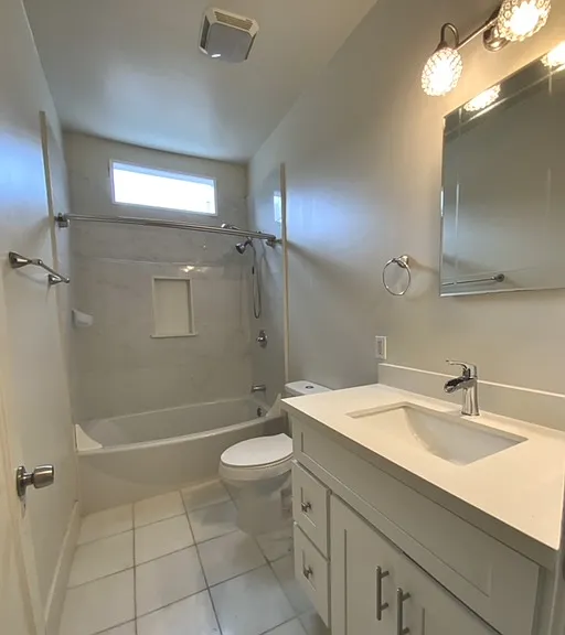 7623 Freret St — Photo 10