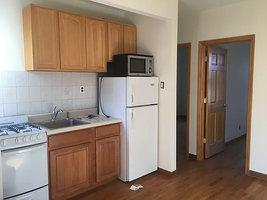 Rented by APT212 INC | media 7